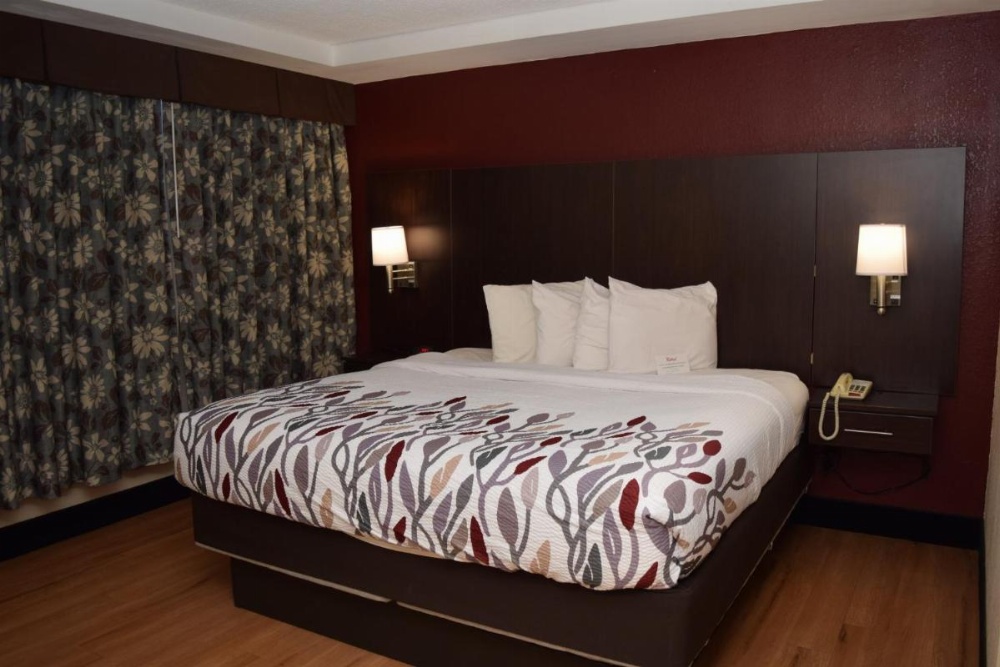 Red Roof Inn Batavia